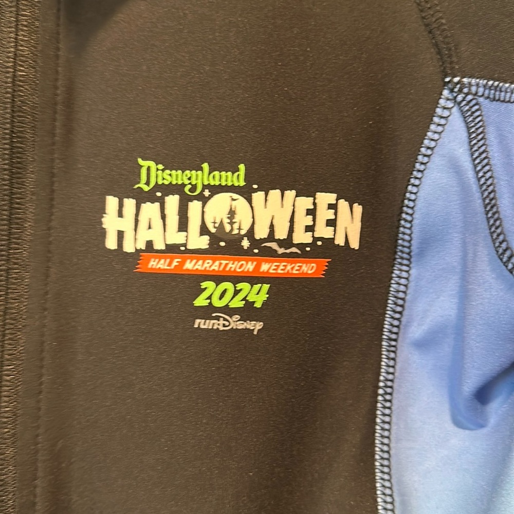 Disneyland Halloween Half Marathon Jacket‎ - NWT - Picture 4 of 4